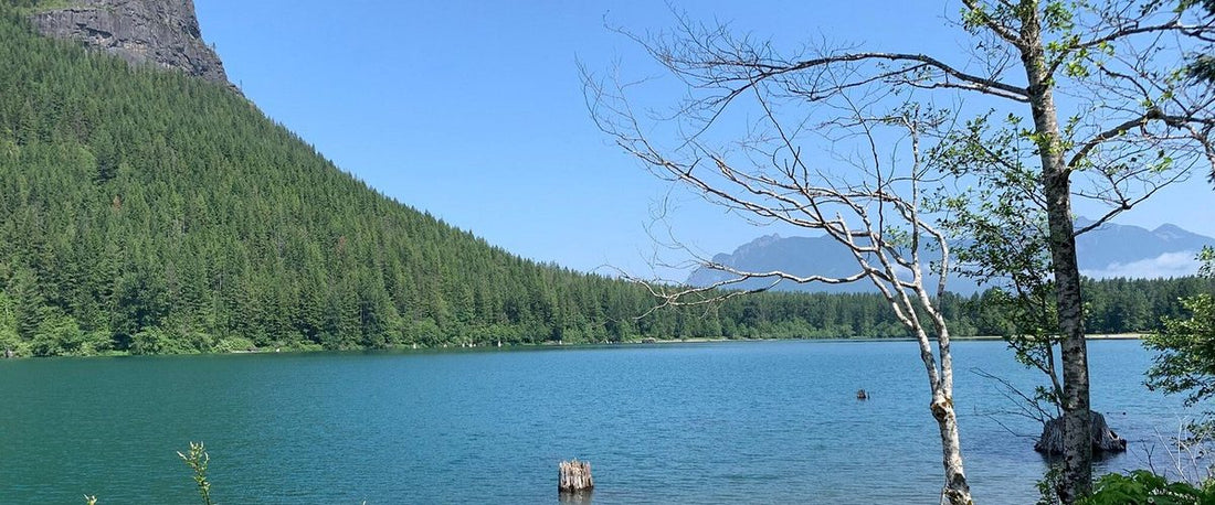 Paddle boarding Rattlesnake Lake near North Bend Washington